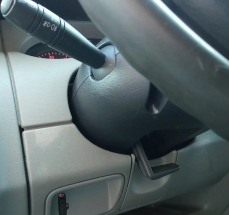 Renault Trafic cena 17500 przebieg: 292000, rok produkcji 2004 z Wołomin małe 67